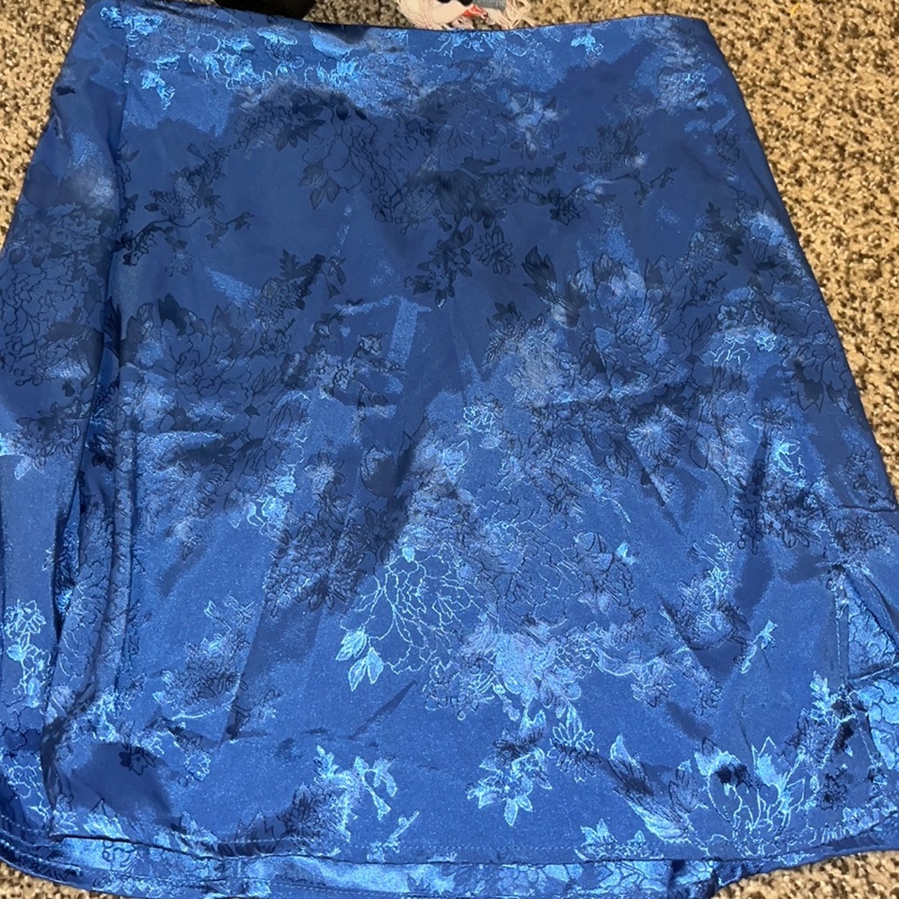satin skirt